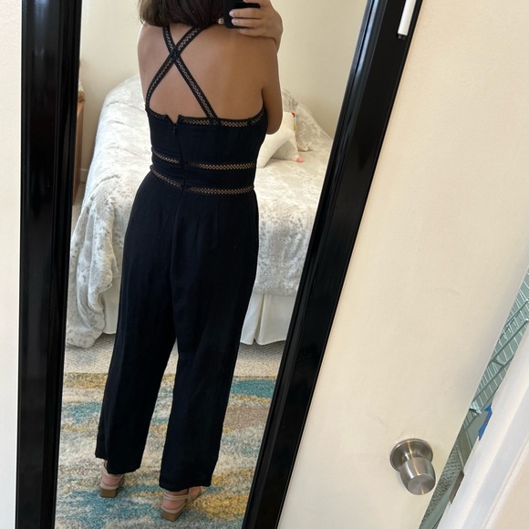 Express Linen Jumpsuit - Picture 3 of 9